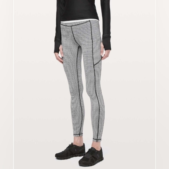 lululemon athletica Pants - Lululemon Speed Up Tight *Full-On Luxtreme Teeny Tooth White Black Leggings Sz 2